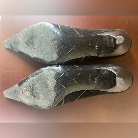 Authentic CHANEL Suede Heels - Picture 6 of 6